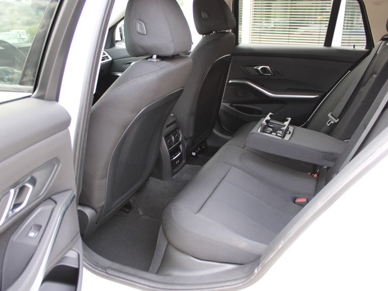 BMW 318 i Touring SHZ, DAB, Klima, Alarm Navi PDC — photo 11