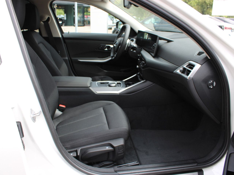 BMW 318 i Touring SHZ, DAB, Klima, Alarm Navi PDC — photo 12