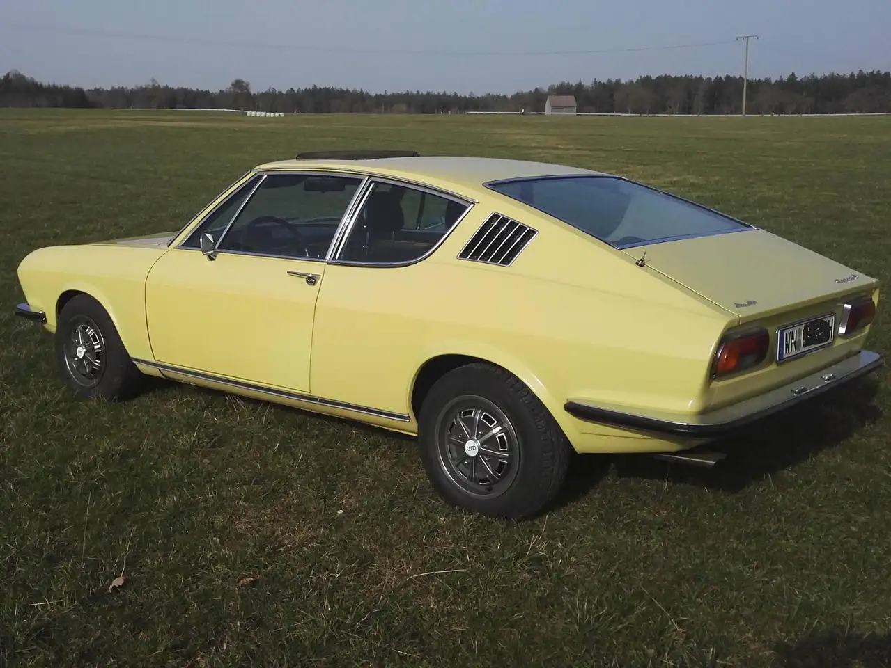 Audi 100 Coupe S, foto 2