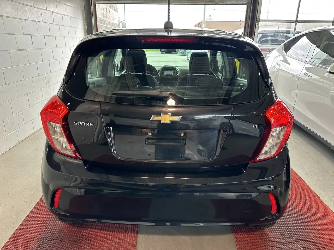 Chevrolet Spark снимка Chevrolet Spark