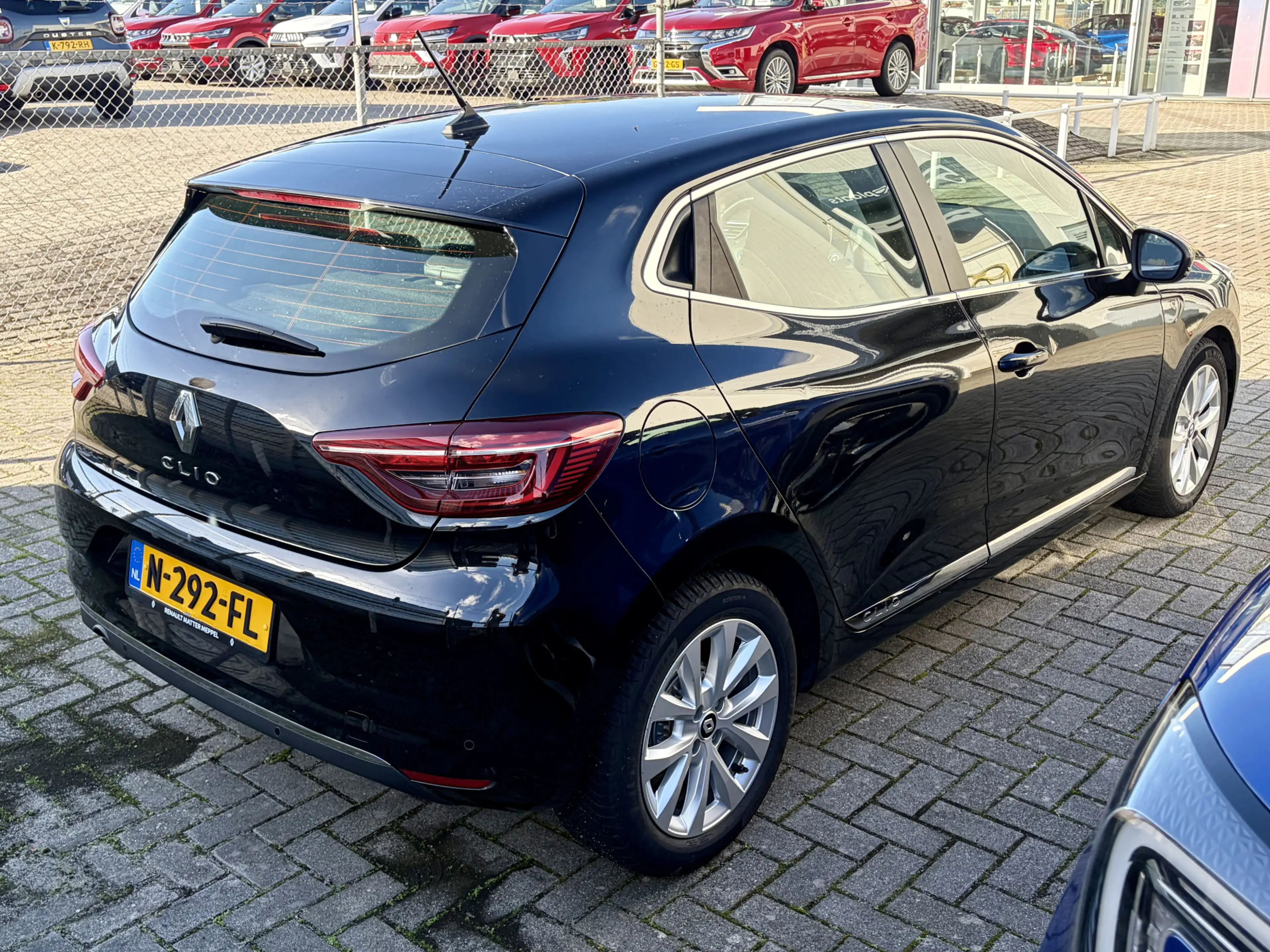Renault Clio 1.0 TCe 90 Intens | All Seasons | Navigatie | Park — photo 3