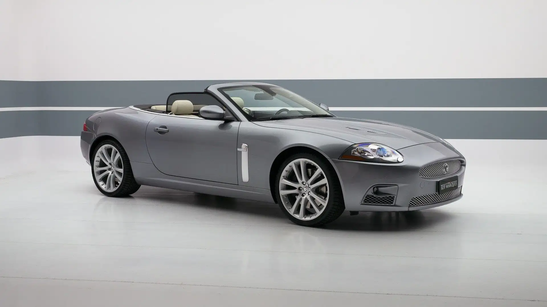 Jaguar XKR 4.2 V8 S/C Convertibile Grigio - 2