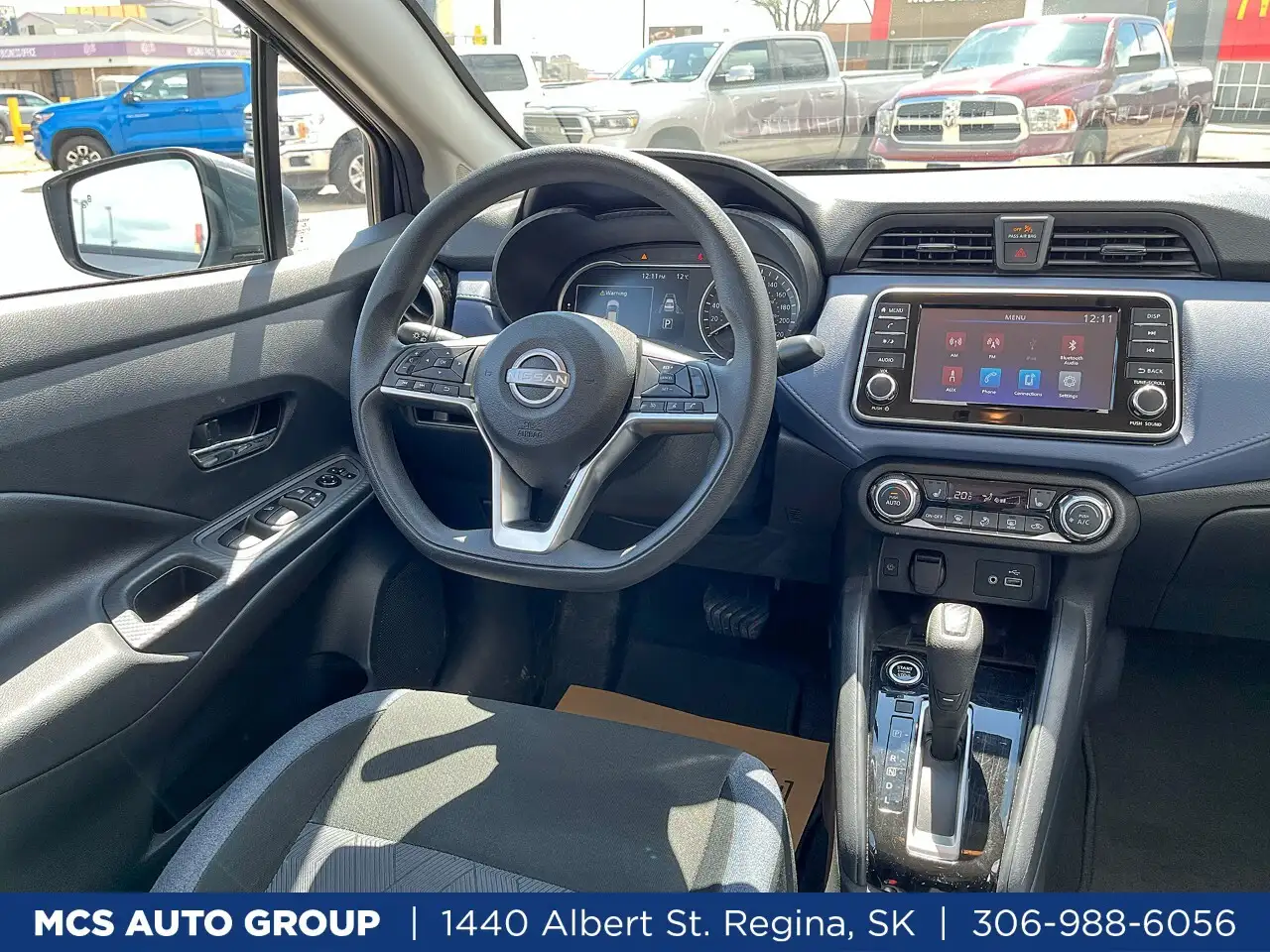 Nissan Versa снимка Nissan Versa