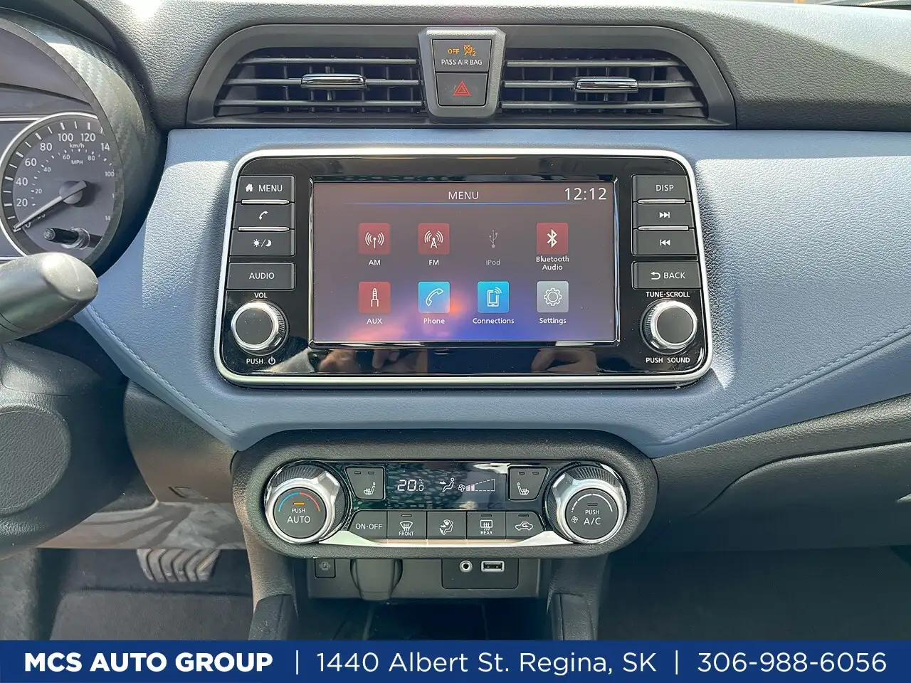 Nissan Versa снимка Nissan Versa