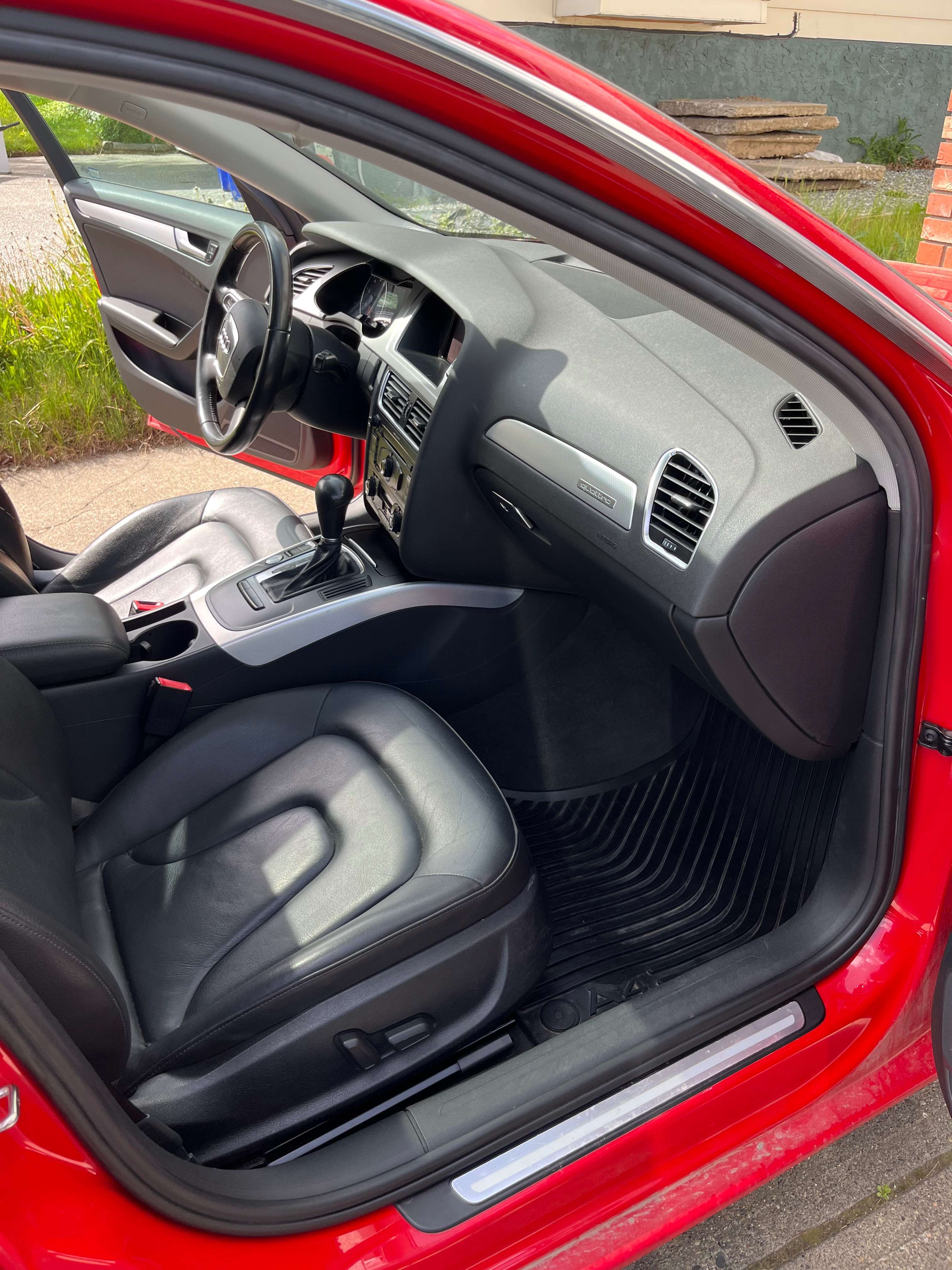 2010 Audi A4 Premium thumb 7