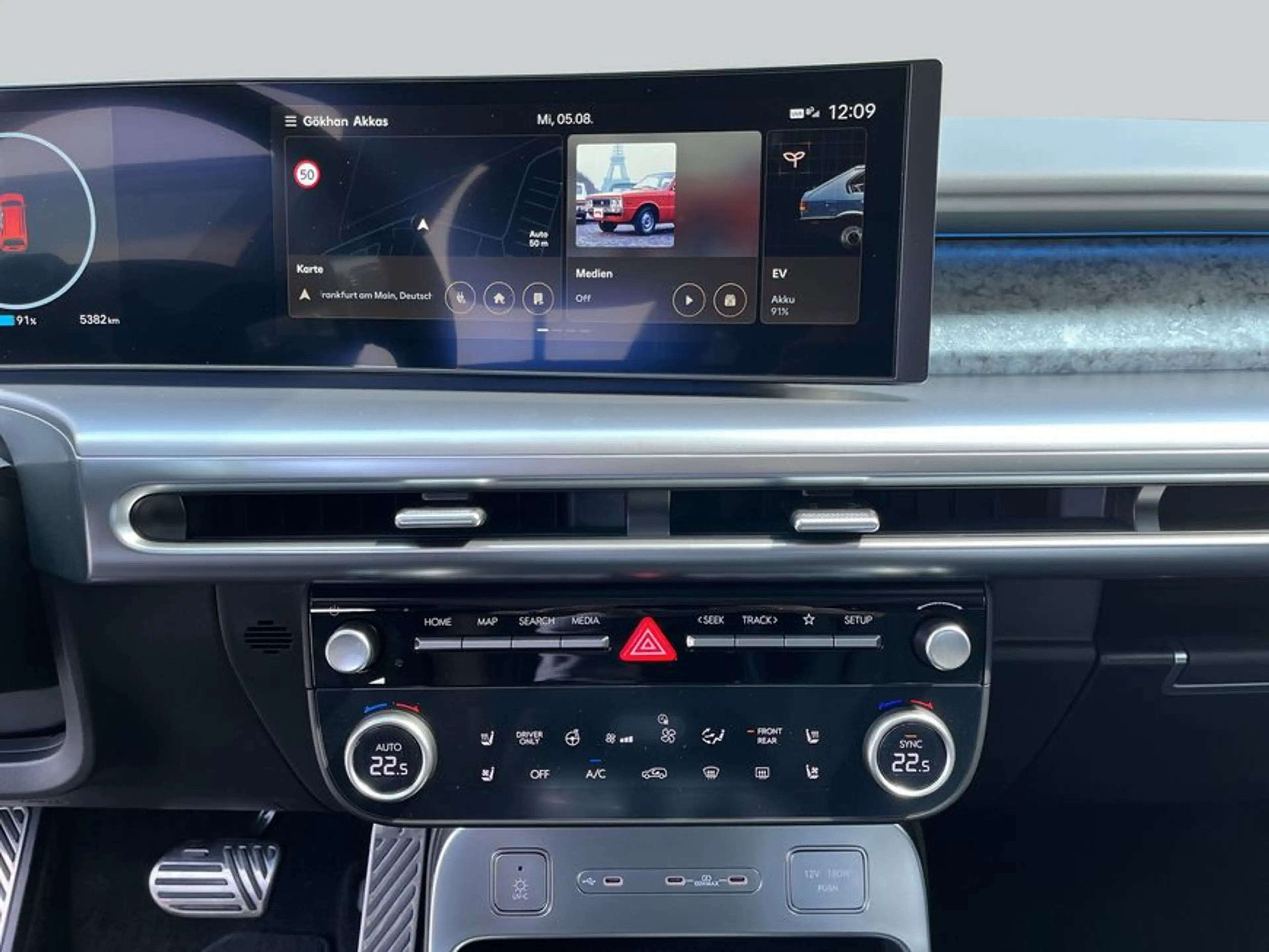 Hyundai IONIQ 9 110 kWh 4WD Uniq 226 kW, 5-türig (Strom) — photo 15