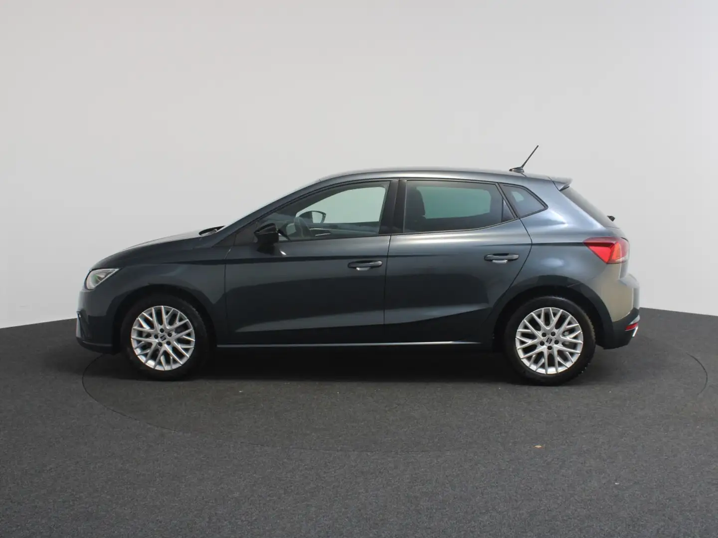 SEAT Ibiza 1.0 FR Navi LED ACC SHZ Klima RFK PDC DAB+ Klima Grey - 2