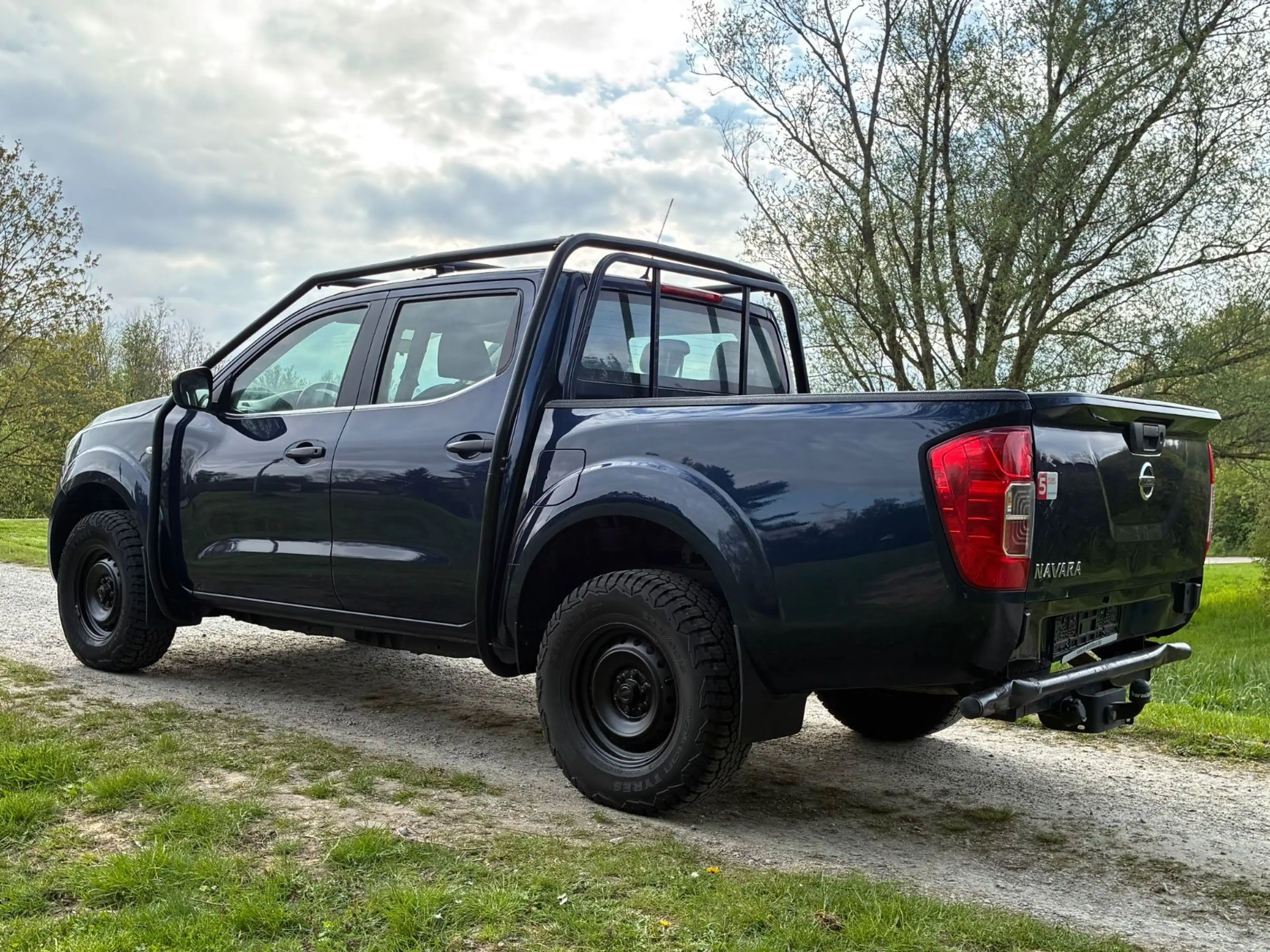 Nissan Navara NP300 Visia Double Cab 4x4 Tüv=Neu! Euro6 — photo 4