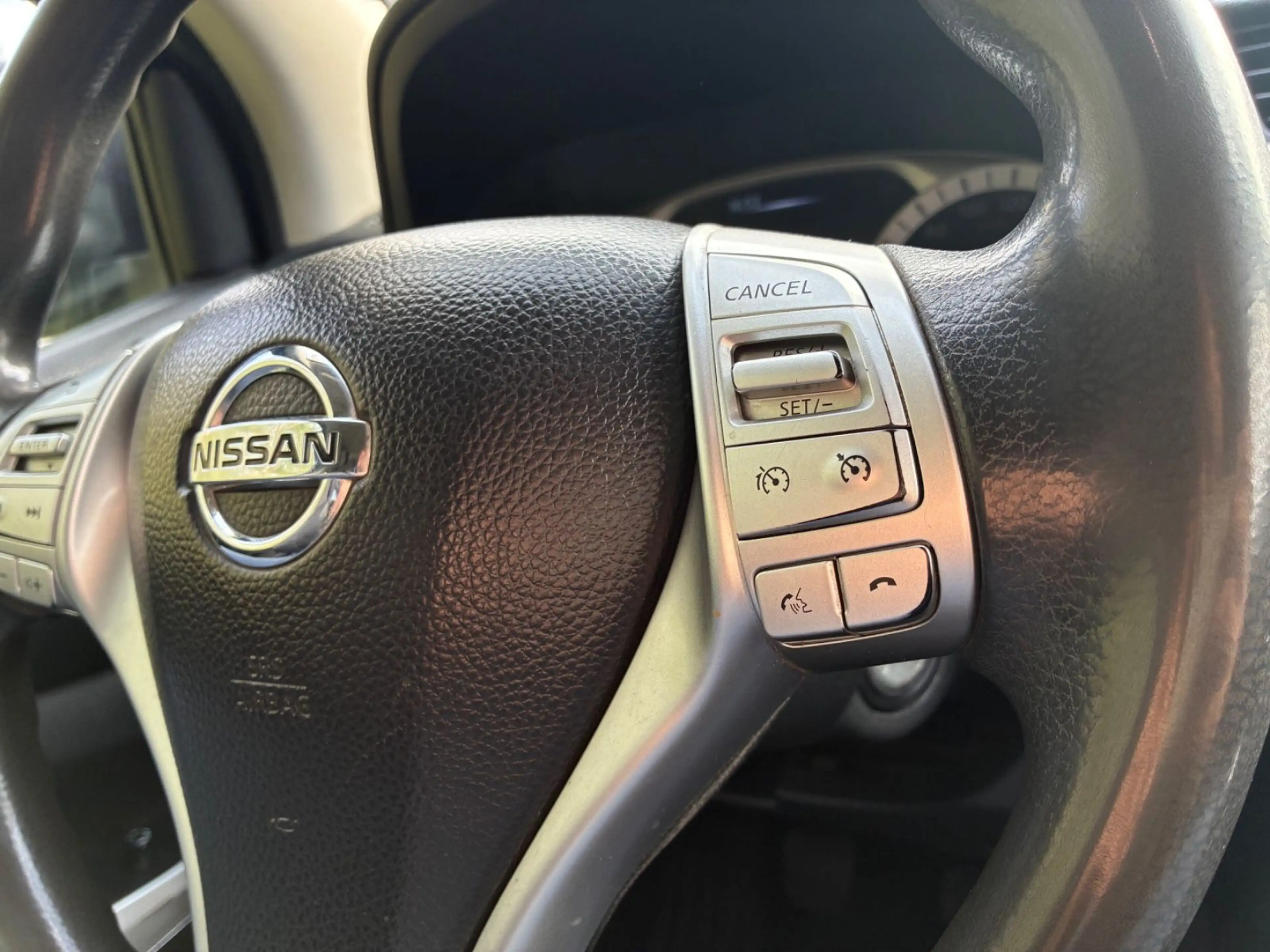 Nissan Navara NP300 Visia Double Cab 4x4 Tüv=Neu! Euro6 — photo 14