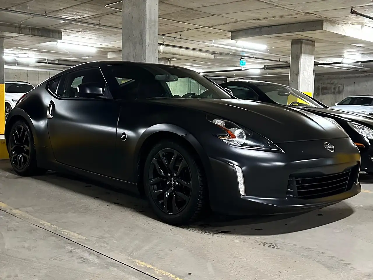 Nissan 370Z снимка Nissan 370Z