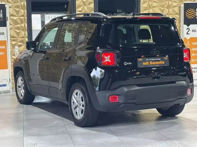 Jeep Renegade view 9