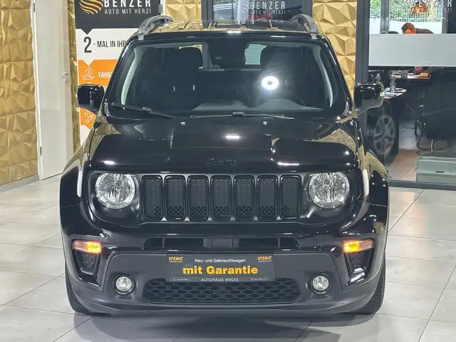 Jeep Renegade view 3