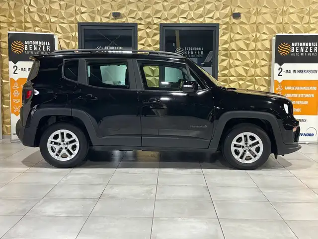Jeep Renegade view 8