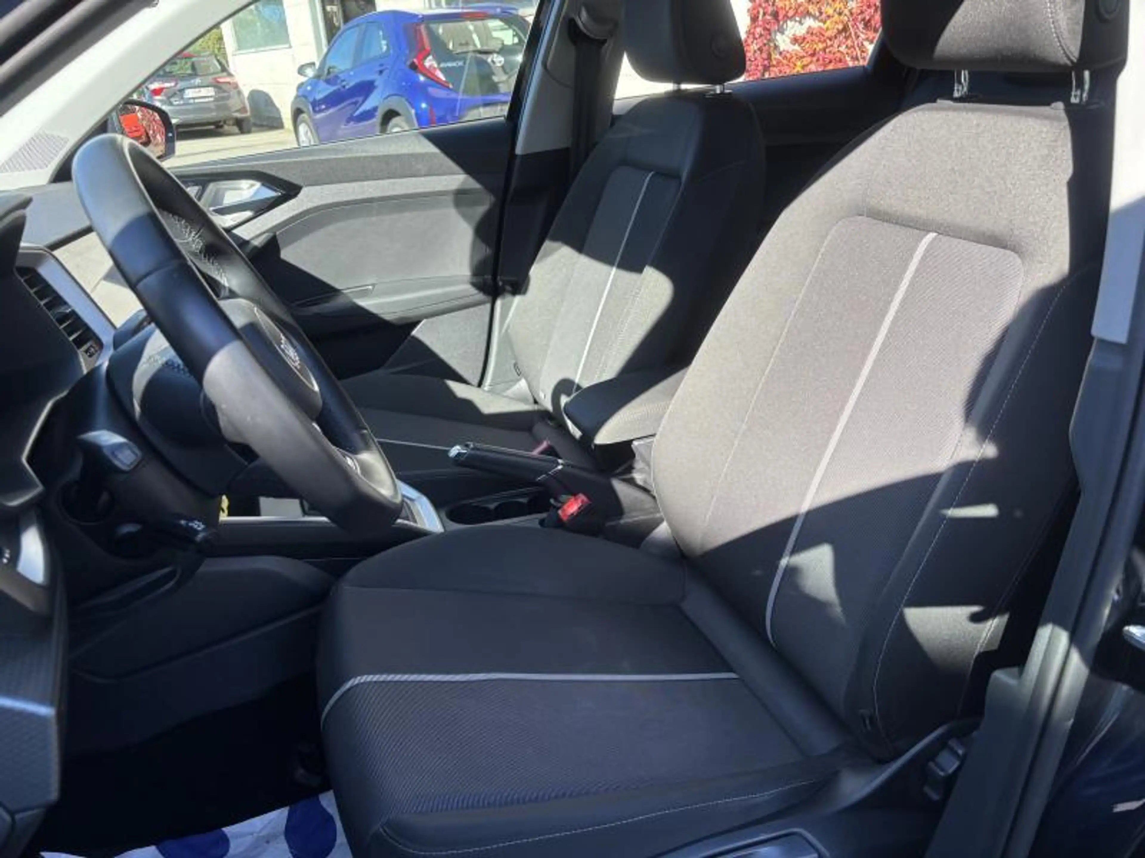 Audi A1 CITYCARVER DSG — photo 13