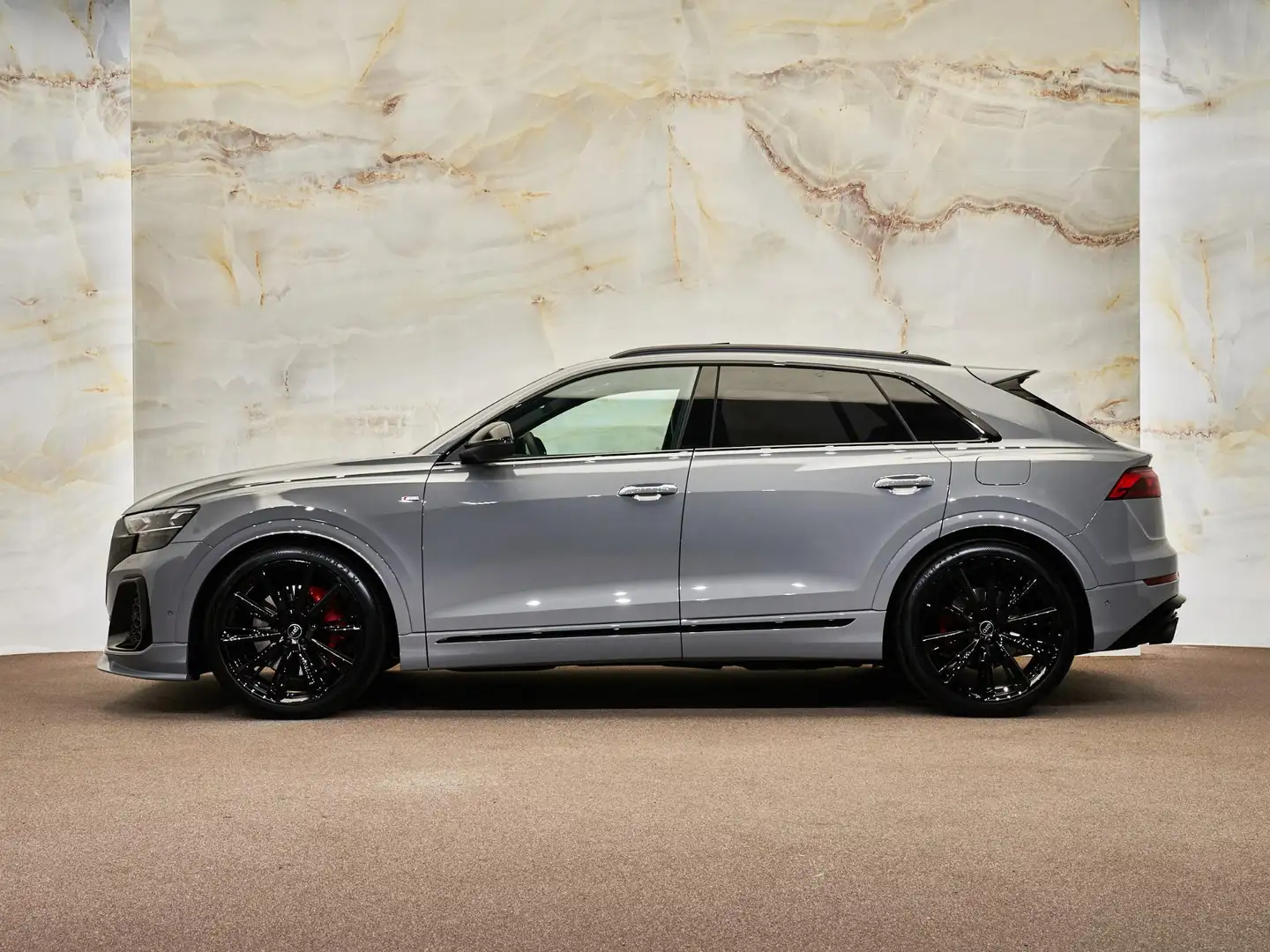 Audi Q8 ABT 60 TFSI e Quattro Pro Line S Competition, ABT- Grijs - 2