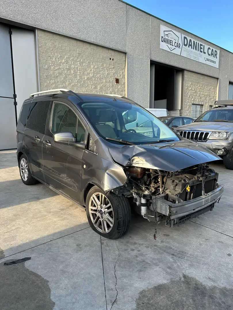 Ford Tourneo Courier Tourneo Courier 1.5 TDCI 95 CV Titanium (70 kw) Braun - 1