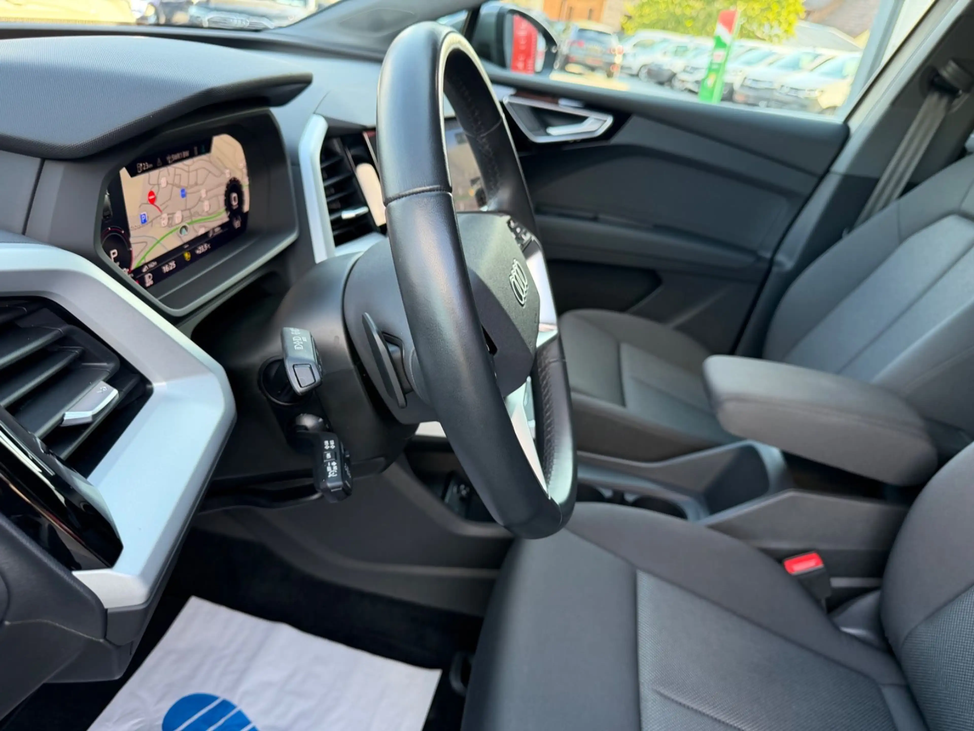 Audi Q4 e-tron e-tron*AHK*Matrix*RFK*Navi*ACC*App*1xHand*Ass — photo 16