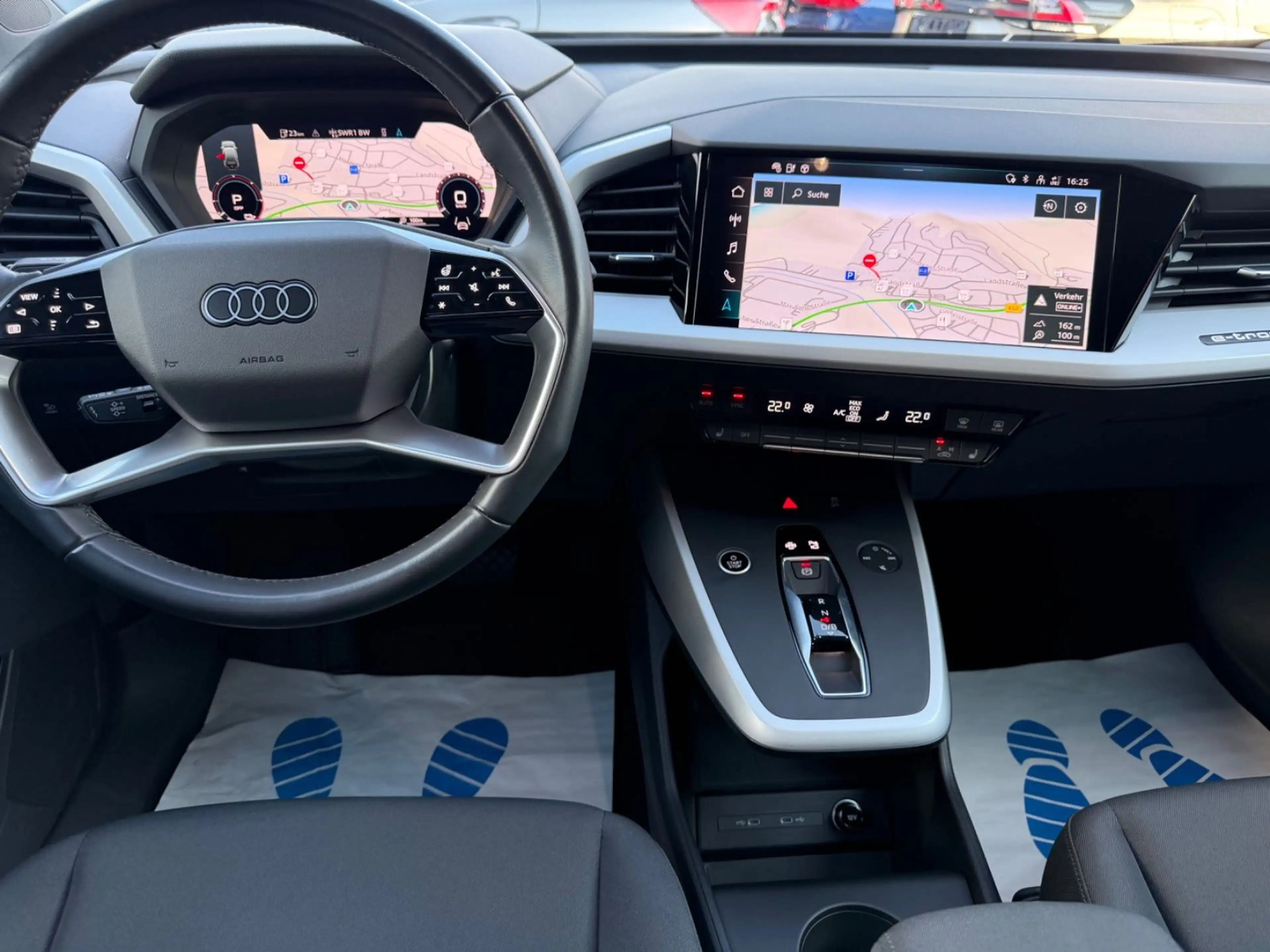 Audi Q4 e-tron e-tron*AHK*Matrix*RFK*Navi*ACC*App*1xHand*Ass — photo 11