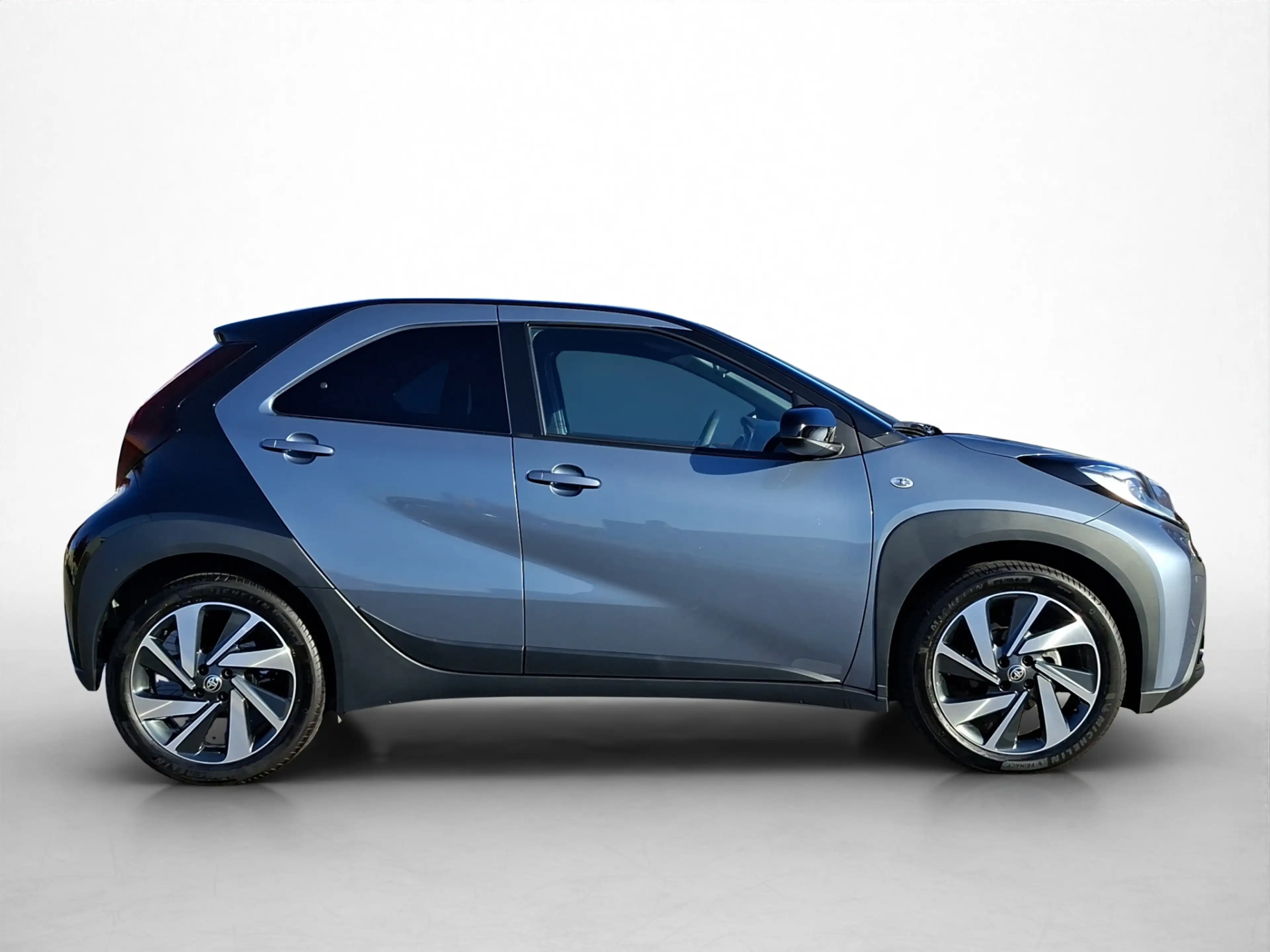 Toyota Aygo X 1.0 VVT-i S-CVT Envy | Climate Control | Cruise Co — photo 11