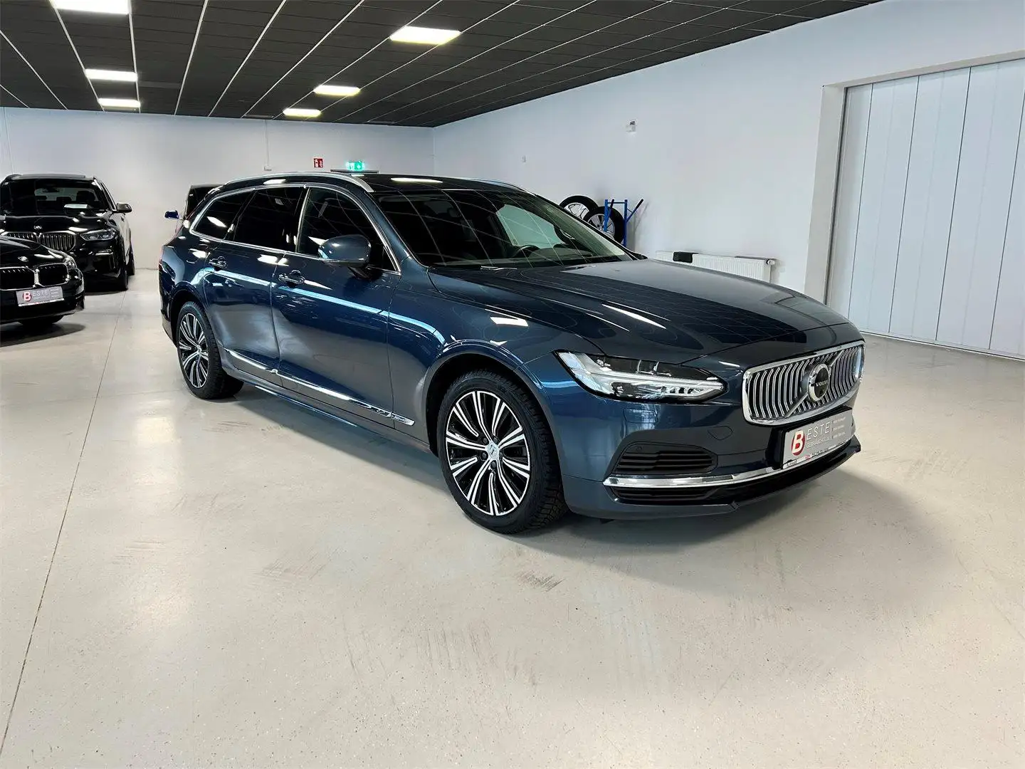 Volvo V90 T6 AWD Recharge PHEV  Inscription Expression Bleu - 2