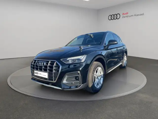 Audi Q5 view 2