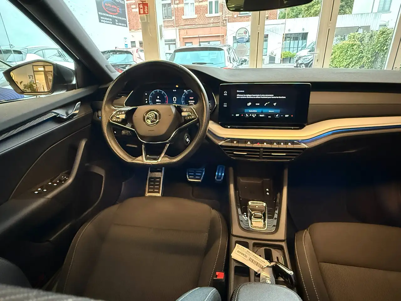 Skoda Octavia SW 1.0 TSI eTec DSG*TOIT OUVRANT*PANORAMIQUE-GARANTIE 12M, миниатюра 23