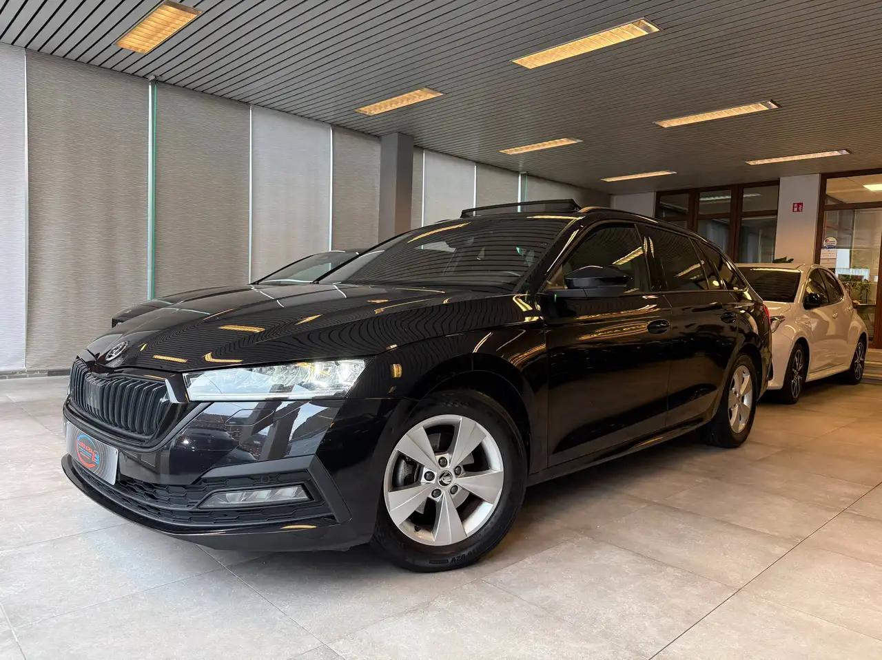 Skoda Octavia SW 1.0 TSI eTec DSG*TOIT OUVRANT*PANORAMIQUE-GARANTIE 12M, миниатюра 2