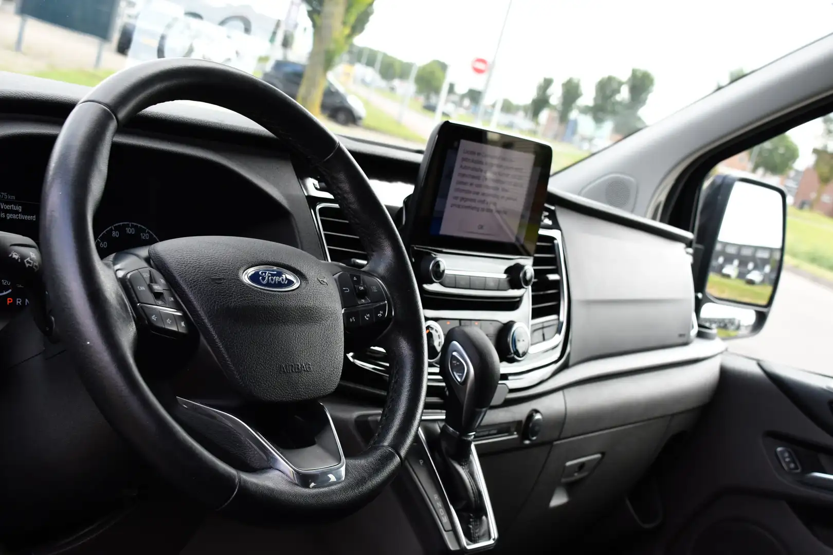 Ford Transit Custom 320 2.0 TDCI L1H1 Sport Camera, Cruise, Carplay, 1 Zwart - 2