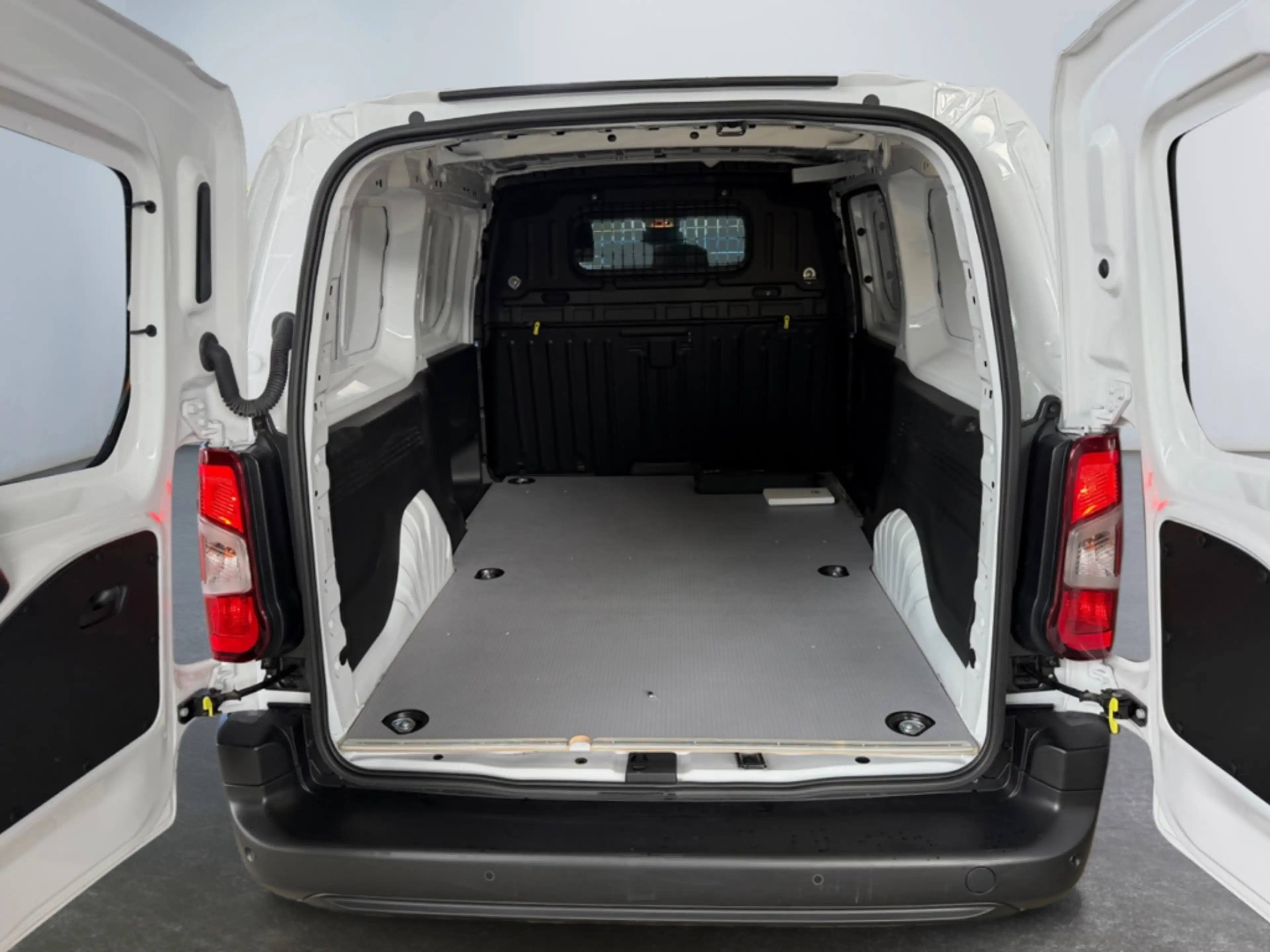 Toyota Proace City L2 Meister *LED*Klima*Tempomat*PDC* — photo 15