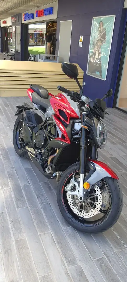 MV Agusta Brutale 800 RR Rosso - 2