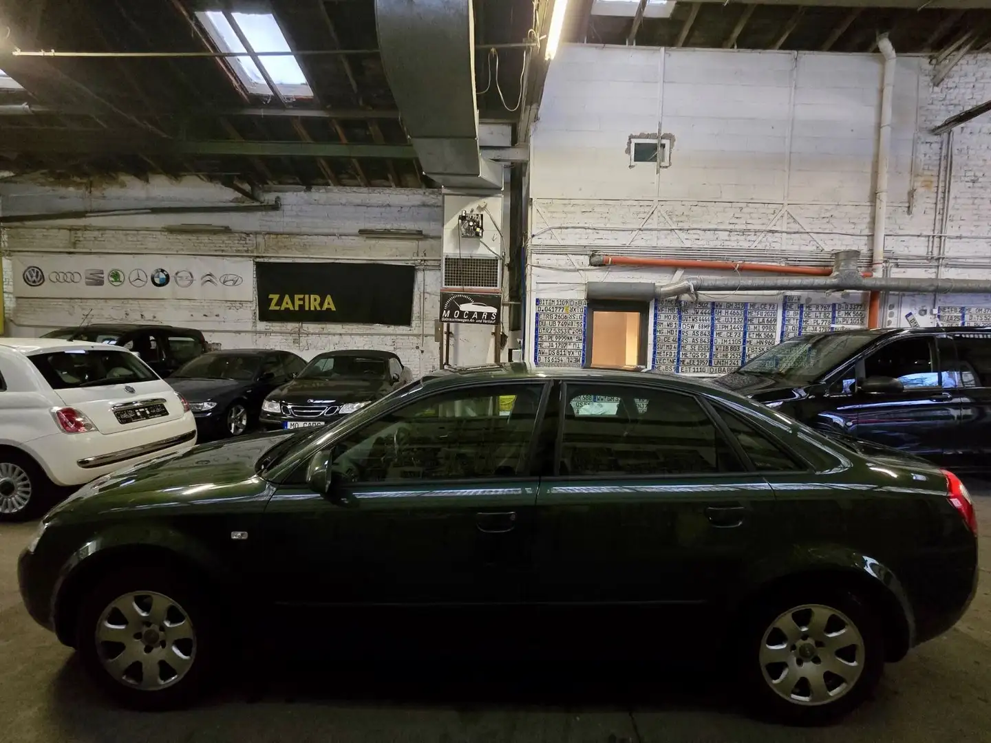 Audi A4 2.0 multitronic *2.Hand*Top Zustand* Grün - 2