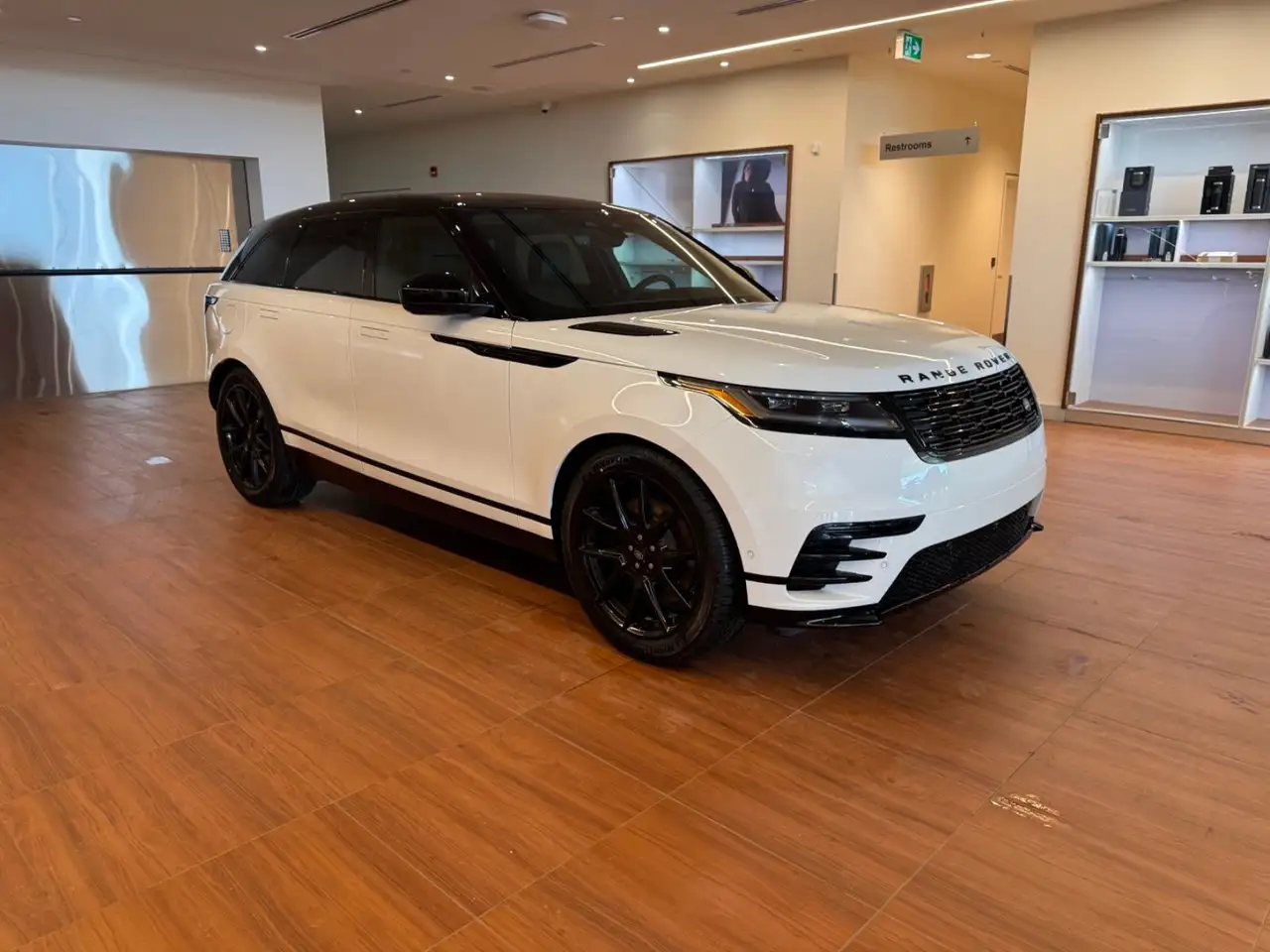 Land Rover Range Rover Velar снимка Land Rover Range Rover Velar