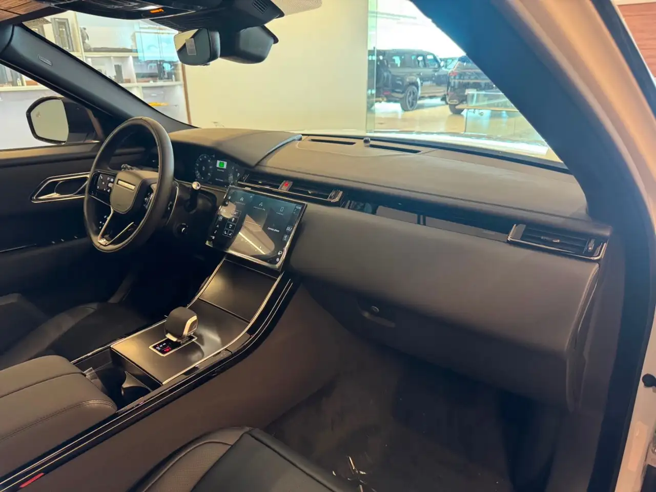 Land Rover Range Rover Velar снимка Land Rover Range Rover Velar