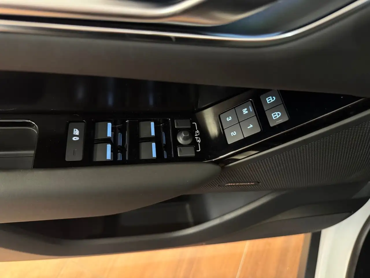 Land Rover Range Rover Velar снимка Land Rover Range Rover Velar