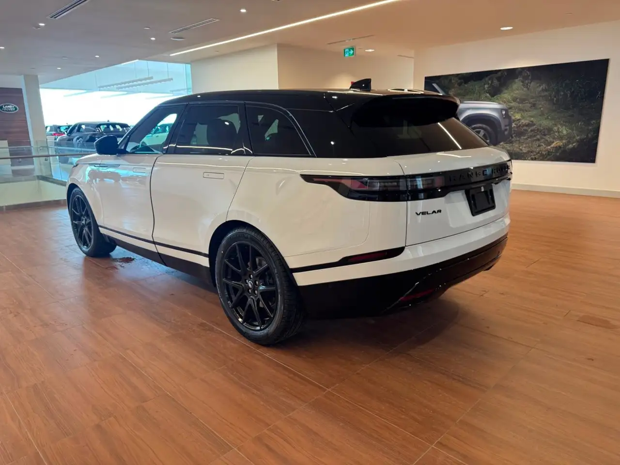 Land Rover Range Rover Velar снимка Land Rover Range Rover Velar