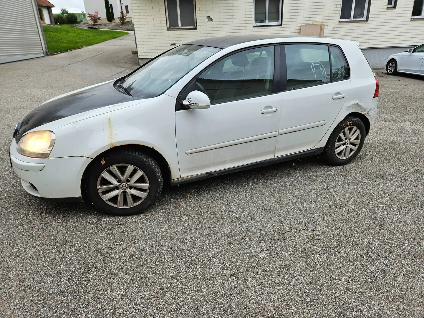 Volkswagen Golf 1,9 TDI Weiß - 1