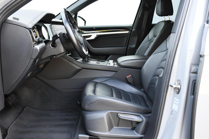 Volkswagen Touareg 3.0 TDI R-Line Trekhaak Unieke auto! — photo 12