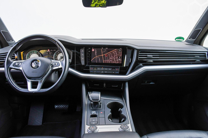 Volkswagen Touareg 3.0 TDI R-Line Trekhaak Unieke auto! — photo 5