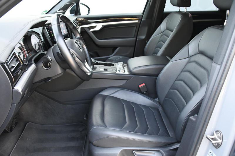 Volkswagen Touareg 3.0 TDI R-Line Trekhaak Unieke auto! — photo 2
