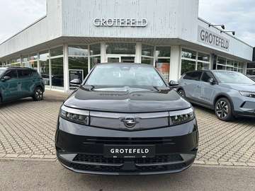 Grandland Mild-Hybrid + Allwetterreifen + Ahk