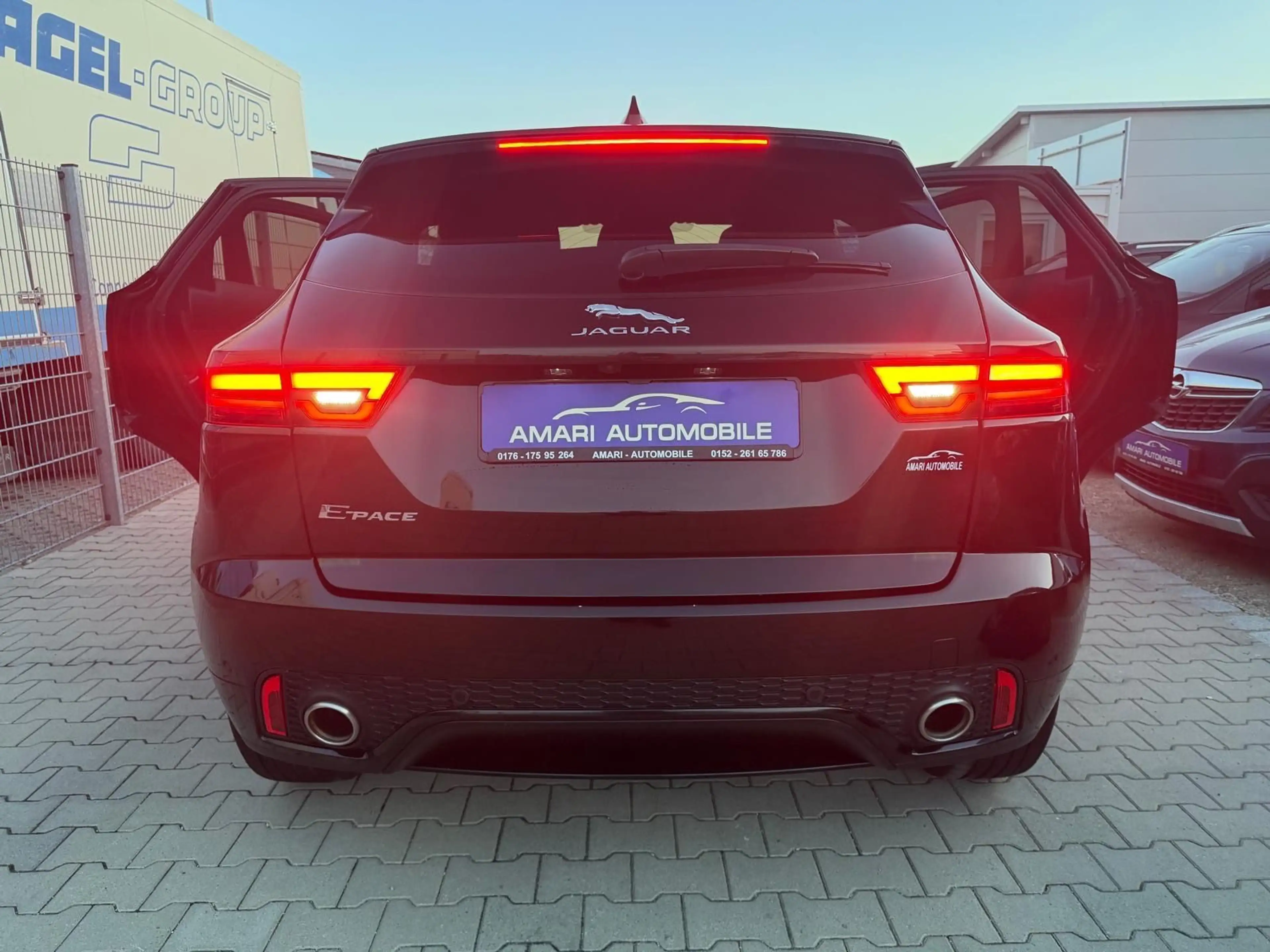 Jaguar E-Pace E-PACE R-Dynamic AWD*Pano*Automatik*SH*MFL*8Fach — photo 14