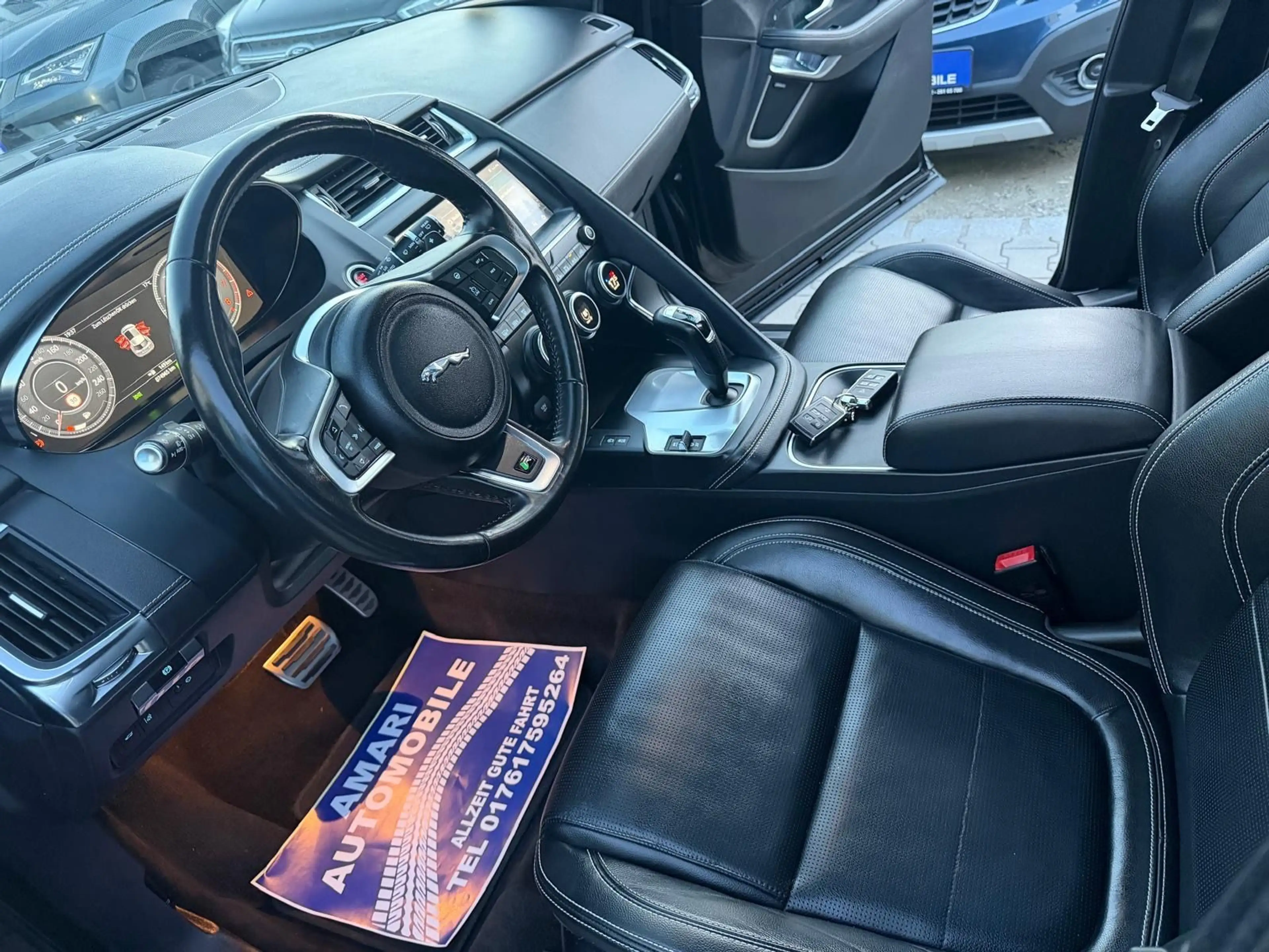 Jaguar E-Pace E-PACE R-Dynamic AWD*Pano*Automatik*SH*MFL*8Fach — photo 11
