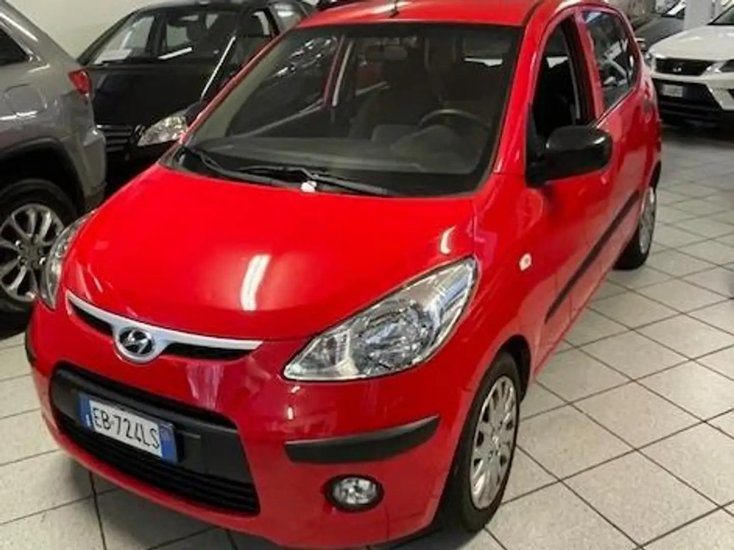Hyundai i10 i10 1.1 Rouge - 1