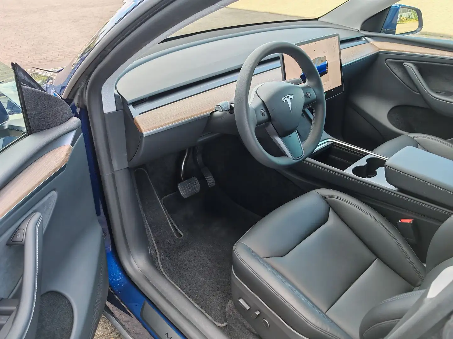 Tesla Model Y Long Range RWD Bleu - 2