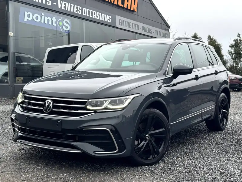 VOLKSWAGEN Tiguan