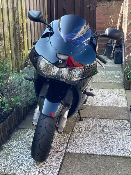 Honda CBR 900 - foto 4
