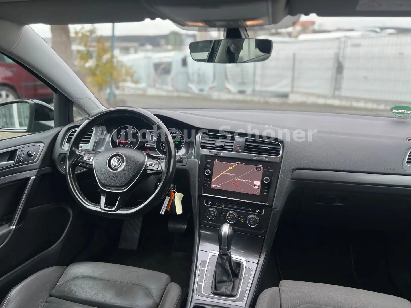 Volkswagen Golf VII 2.0Variant Comfortline BMT**AUTOMATIK** Schwarz - 2