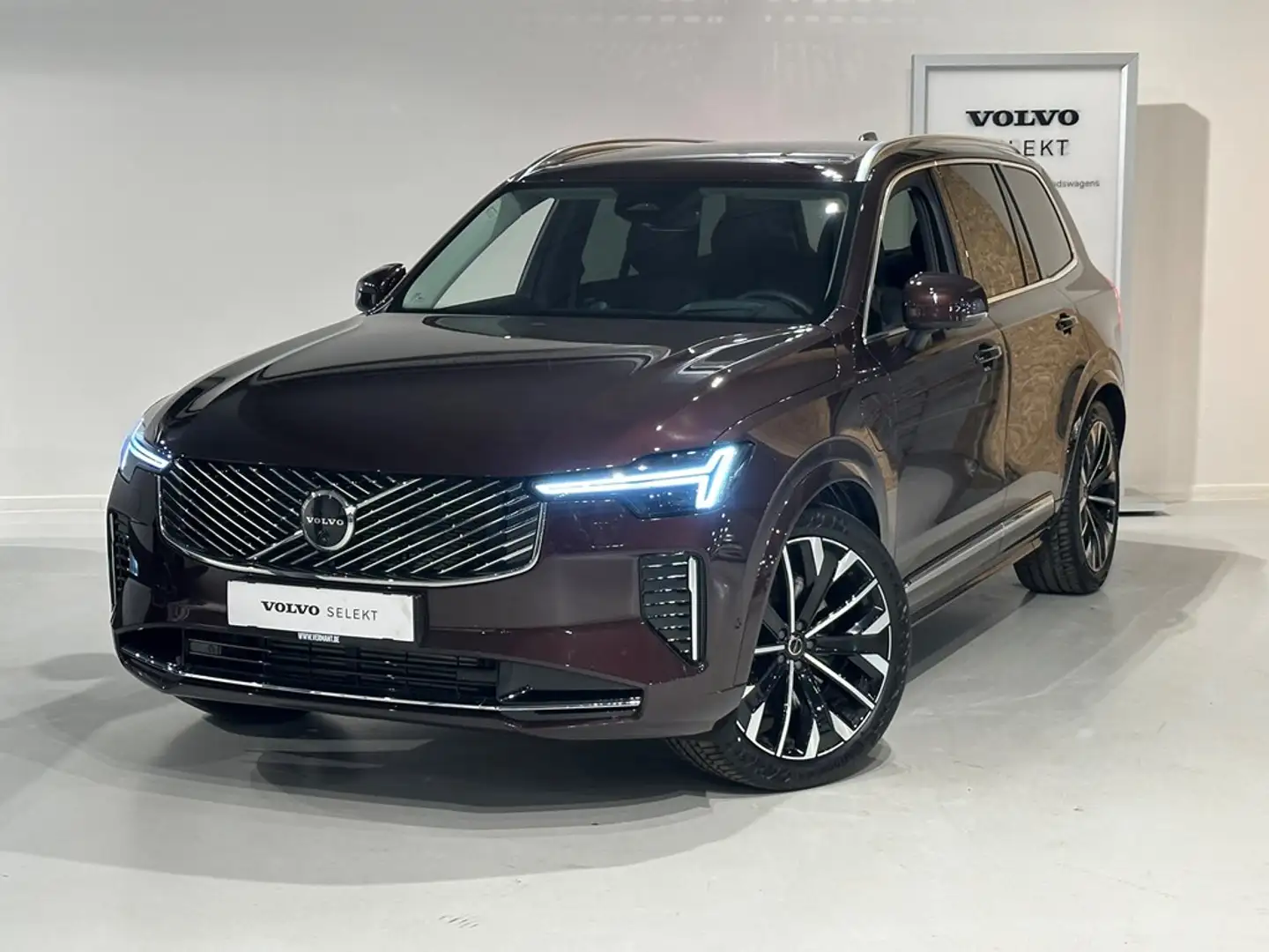 Volvo XC90 T8 Recharge MOD25 + LUCHTVERING/B&W/VENTILATIE Rood - 1