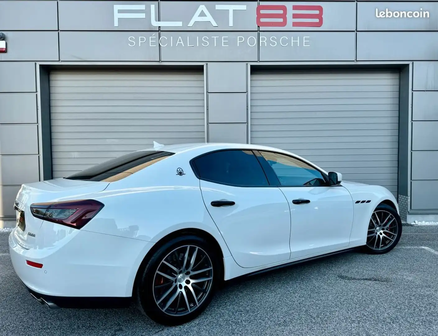 Maserati Ghibli 3.0 V6 410 S Q4 A Bílá - 2