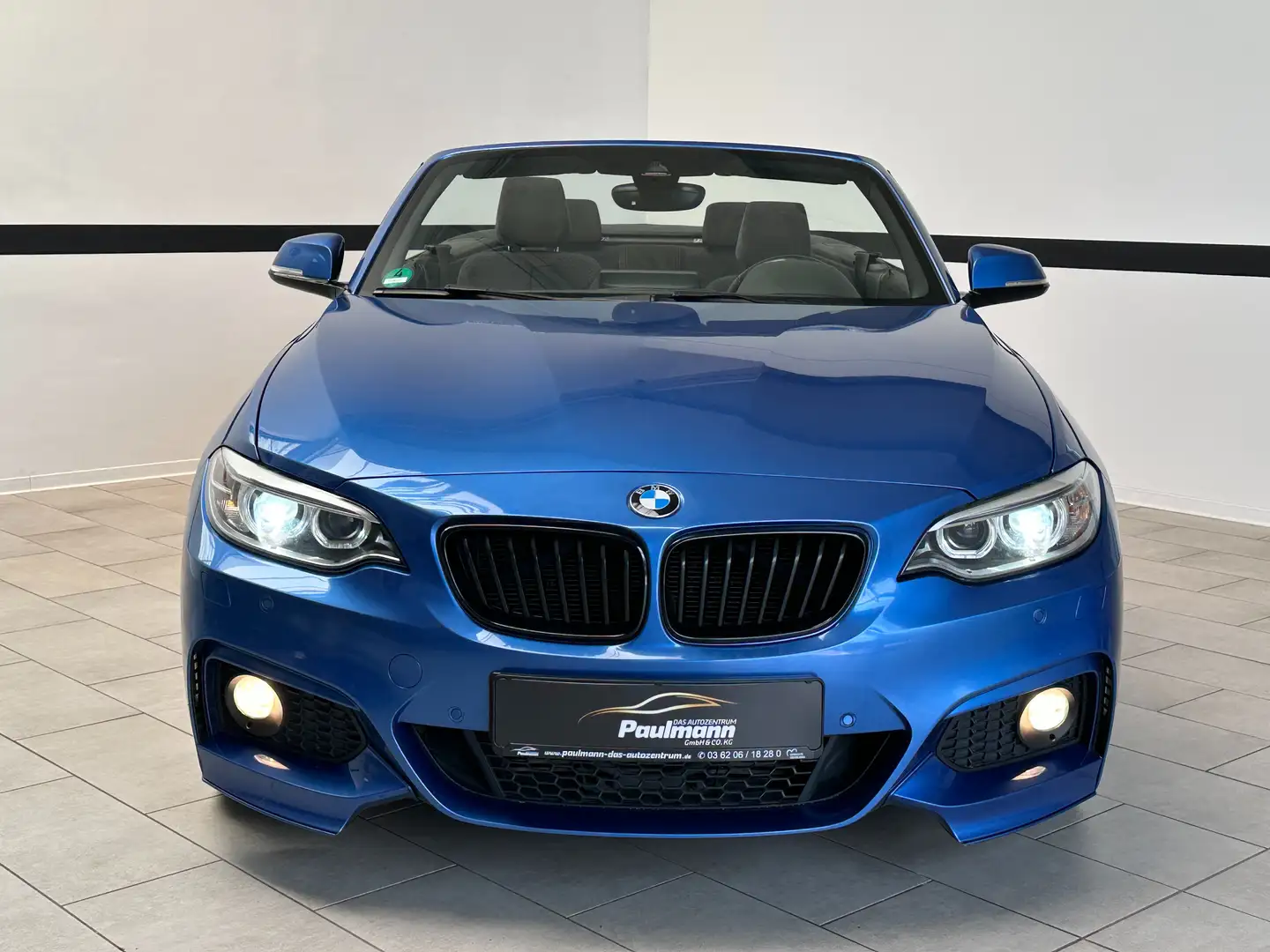 BMW 220 220d Cabrio M Sport Navi*Xenon*PDC*19Zoll* Синій - 2